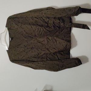 Eddie Bauer woman size large army green long sleeve blouse